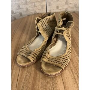Vince‎ Camuto Tan Suede Lace-up Sandals Women's Open Toe Wedge Heel 9 M